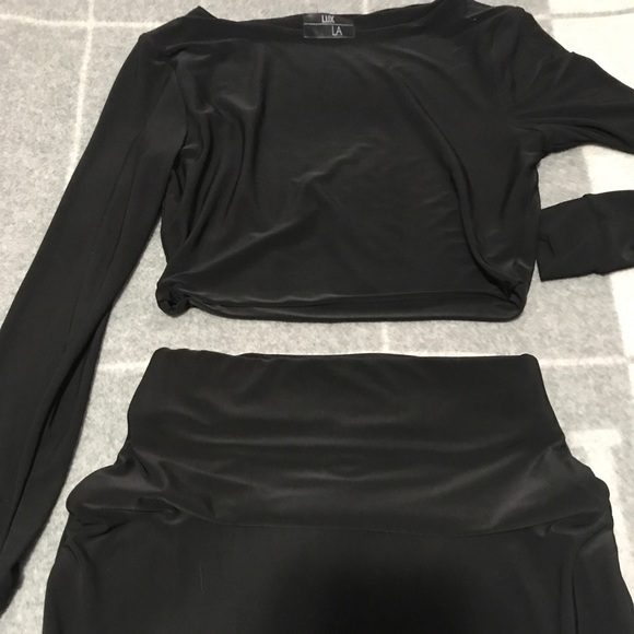 Black two piece set - Picture 2 of 2